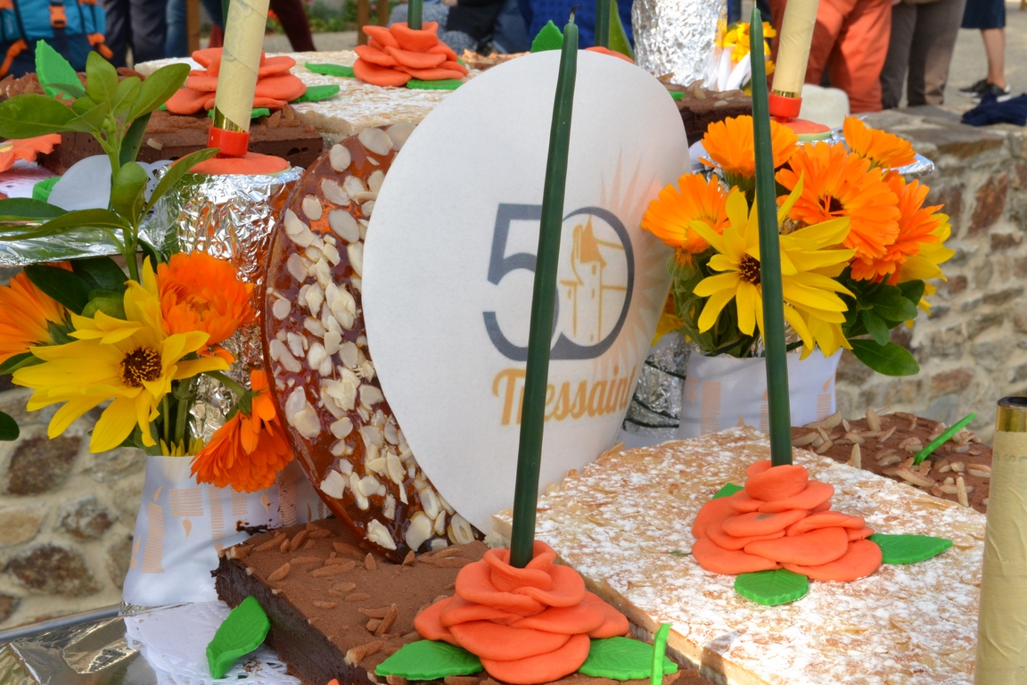 50ans-foyer-de-charite-tressaint-gateau