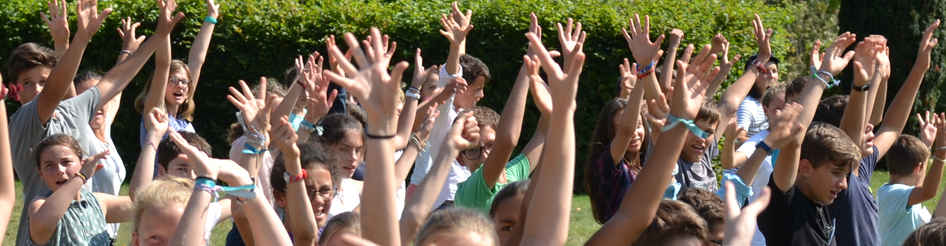 tressaint-retraite-collegiens-danser-se-rejouir-ensemble